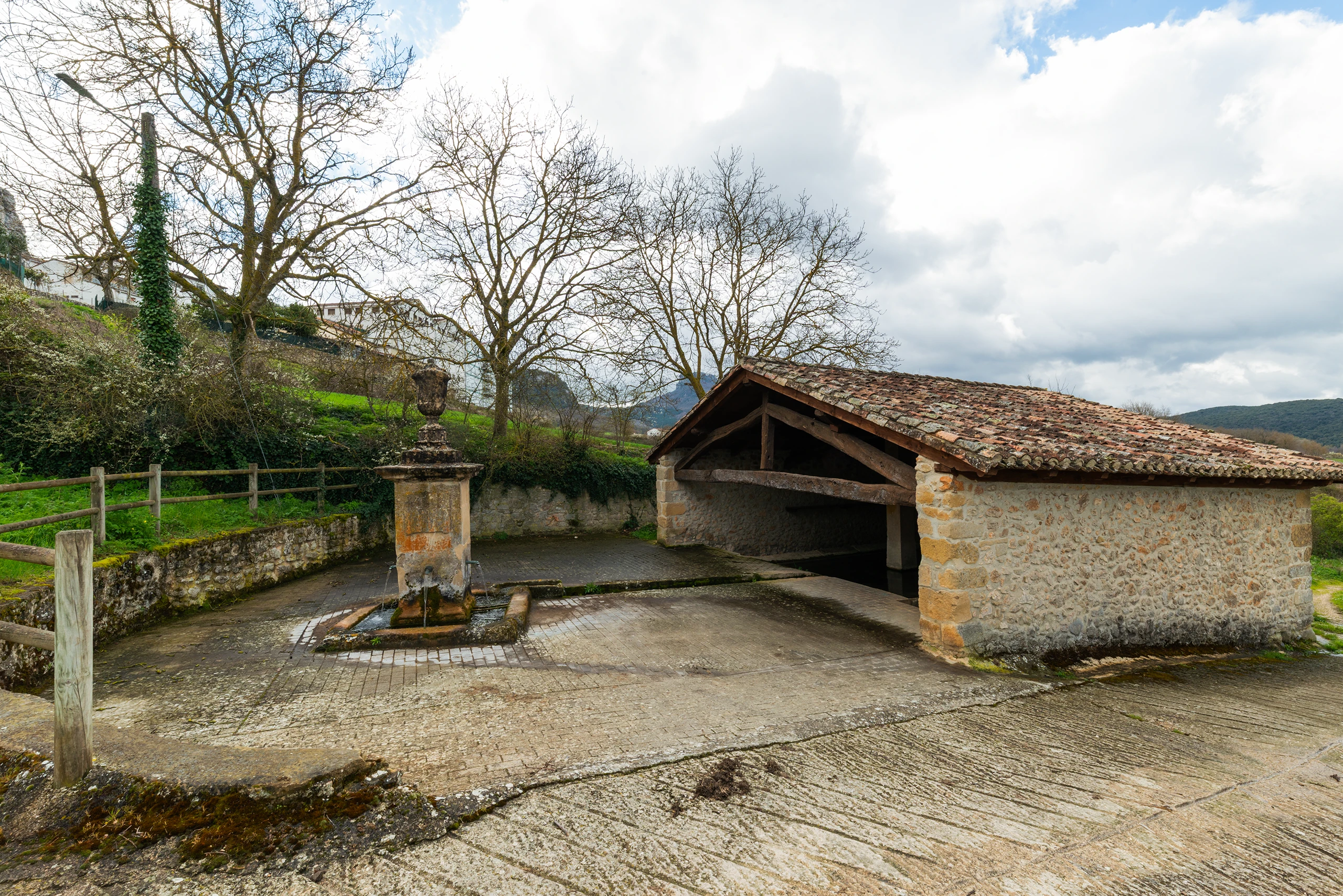 Una fuente del a&ntilde;o 1800
